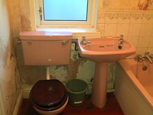 Complete Bathroom Refit  01 - 01 - Remove Old Tiles & Decor